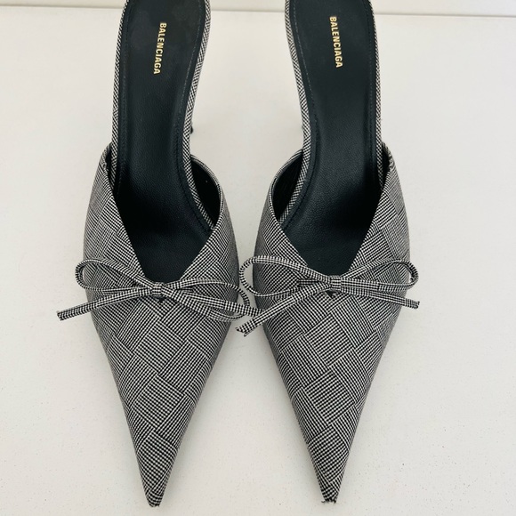 SALE 🔥Balenciaga Knife Mules - Picture 2 of 10